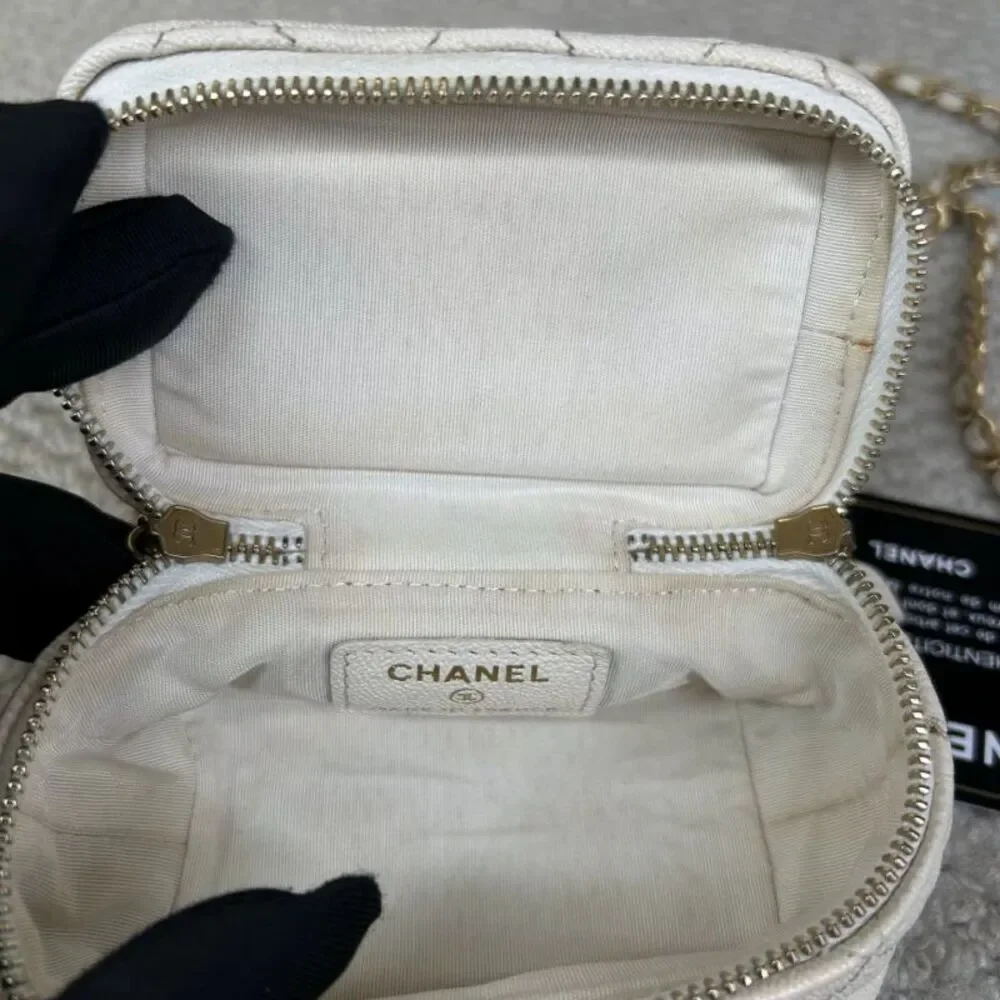 Chanel Women Pre-Loved Bag Very Good Condition